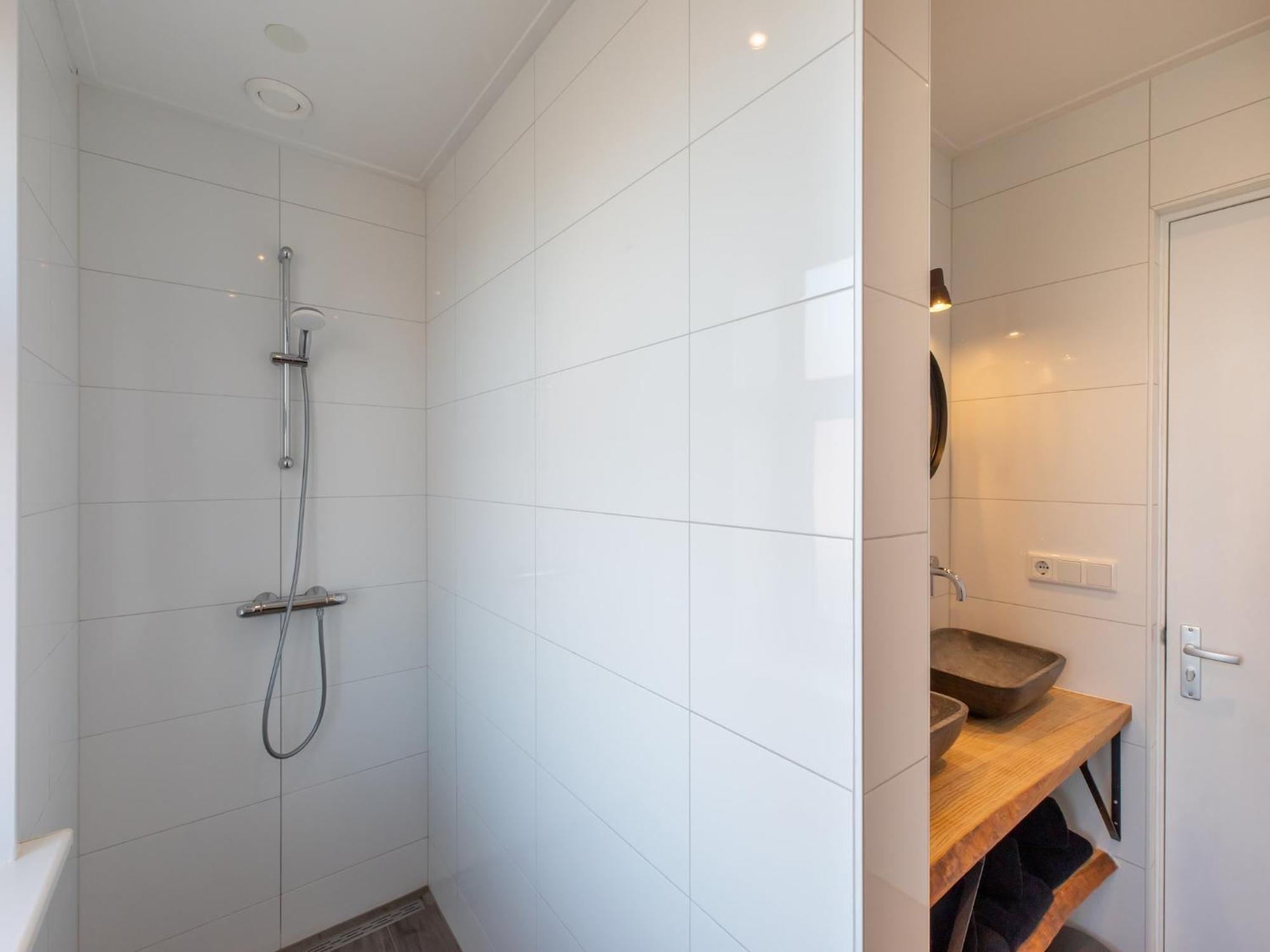 Lovely Modern 4 Person Apartment In The Heart Of Koudekerke Exterior photo
